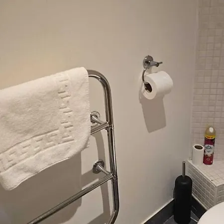 Compact L Sleeps 3 In