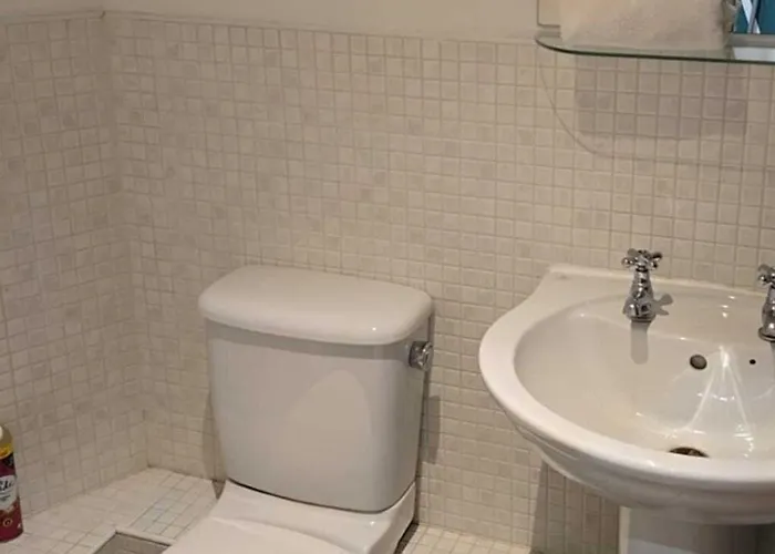 Compact L Sleeps 3 In Appartement *