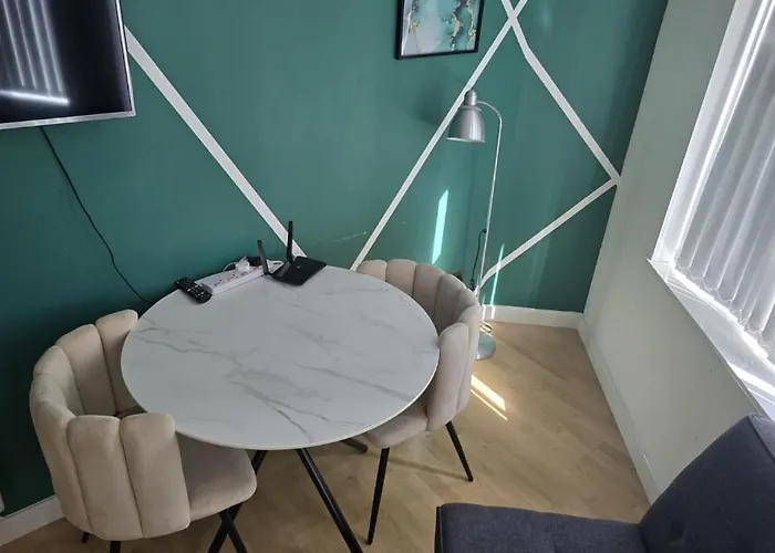 Compact L Sleeps 3 In